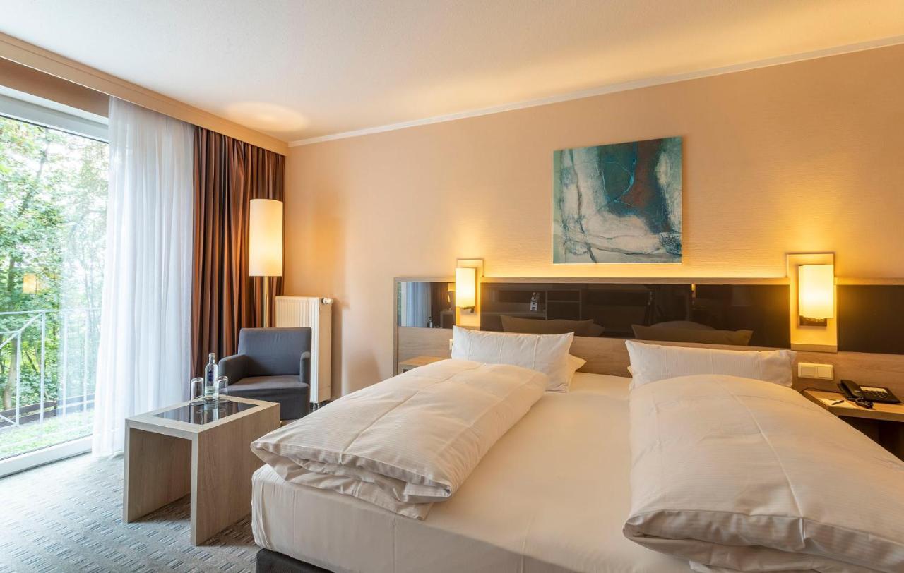 Parkhotel Berghoelzchen Хильдесхайм Экстерьер фото