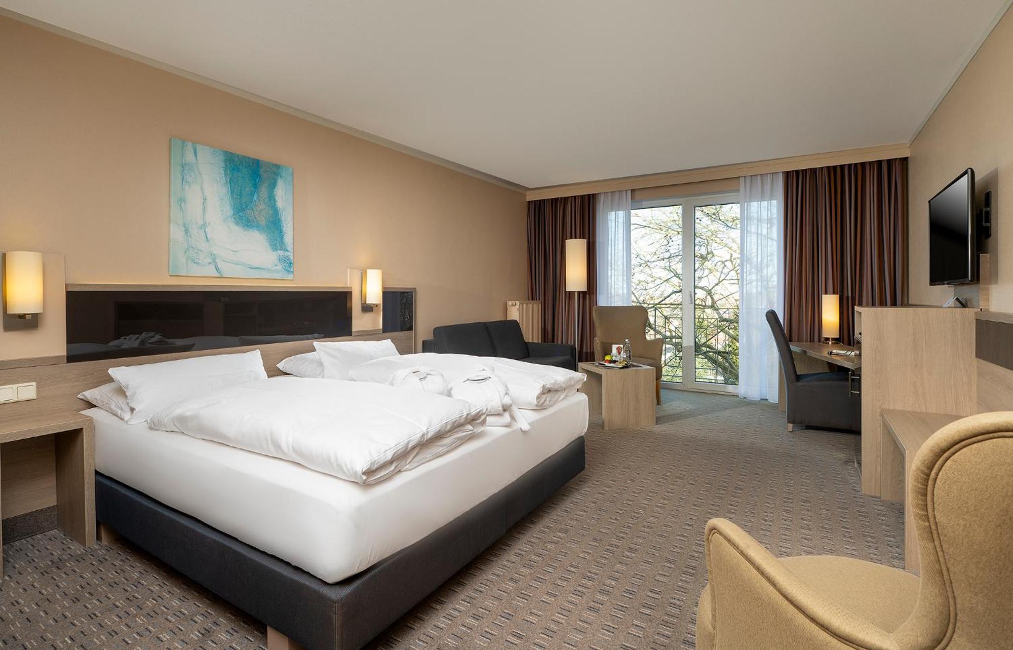 Parkhotel Berghoelzchen Хильдесхайм Экстерьер фото
