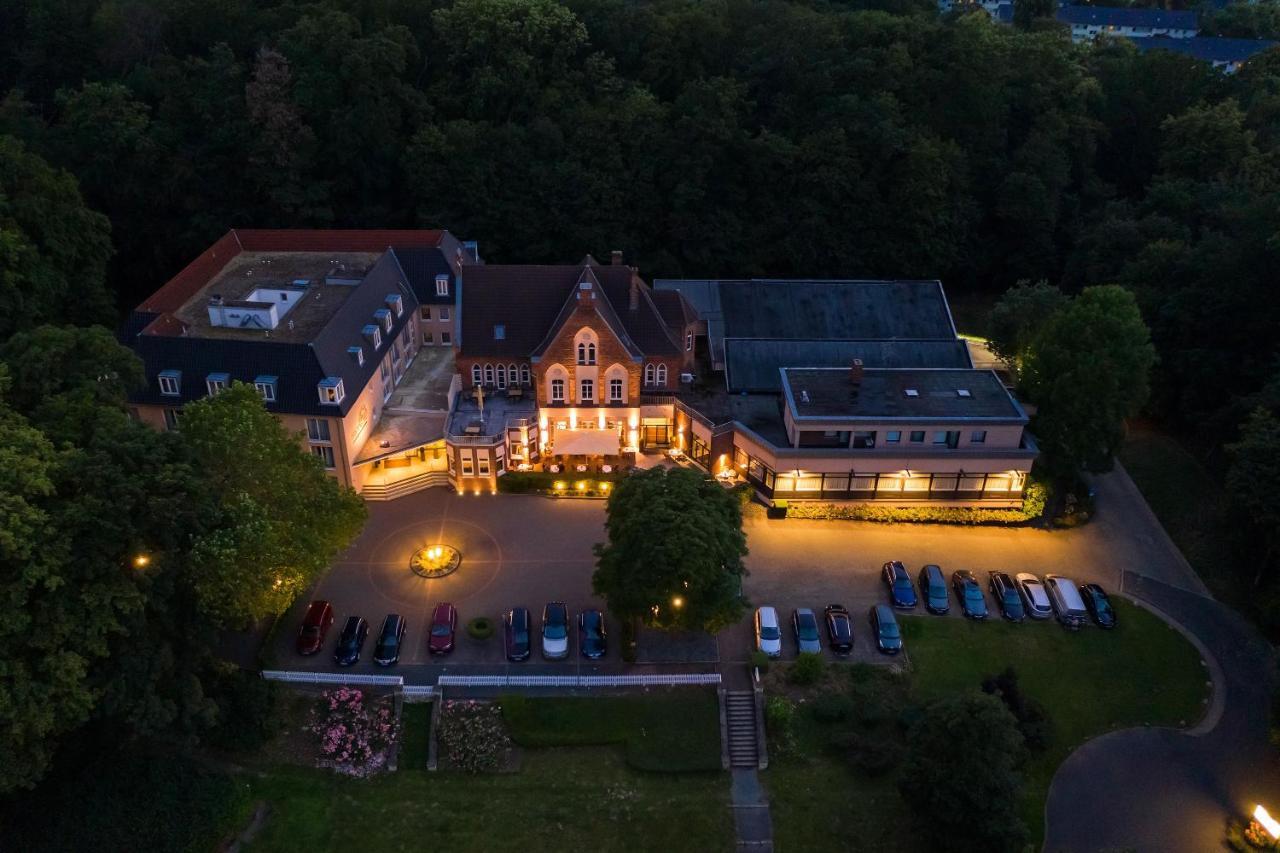 Parkhotel Berghoelzchen Хильдесхайм Экстерьер фото
